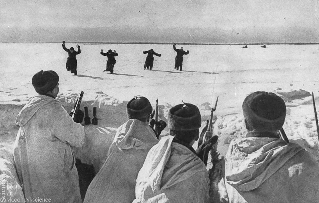 Фотохроника Великой Отечественной войны. G4Le8_6xxN0